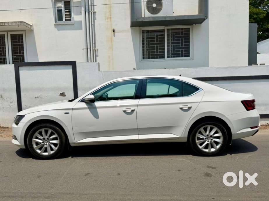 Skoda Superb 2.0 L&k Tsi At, 2016, Petrol