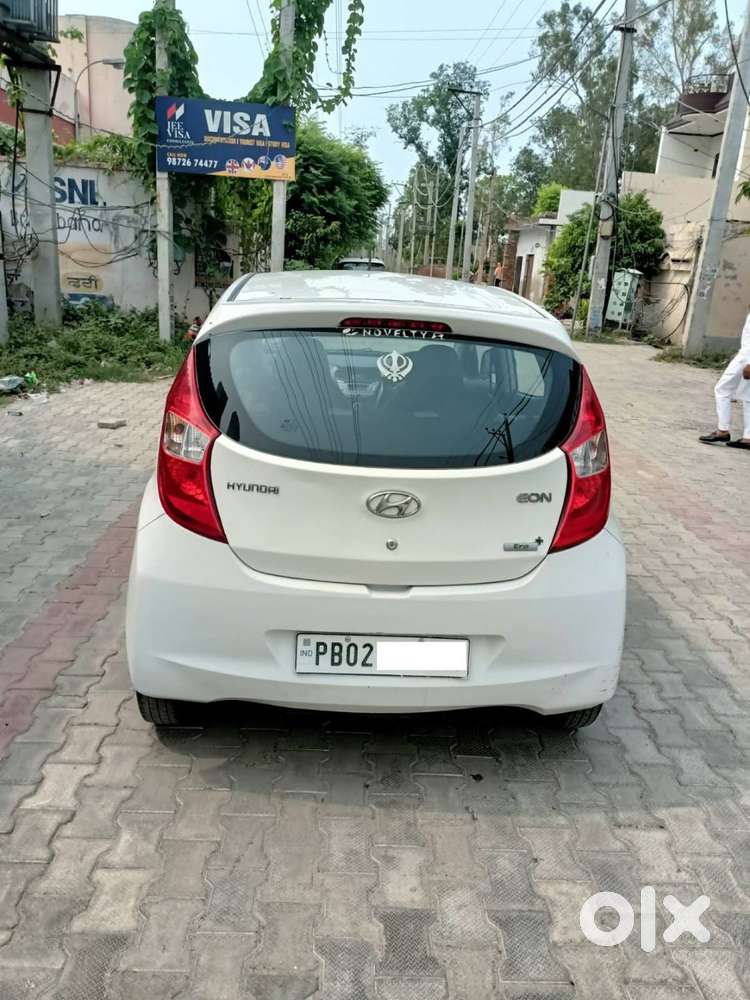 Hyundai Eon 2015 Petrol Well Maintained