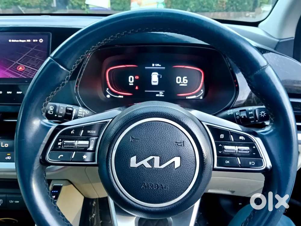 Kia Carens 1.4 Luxury Plus 6 Str, 2022, Petrol