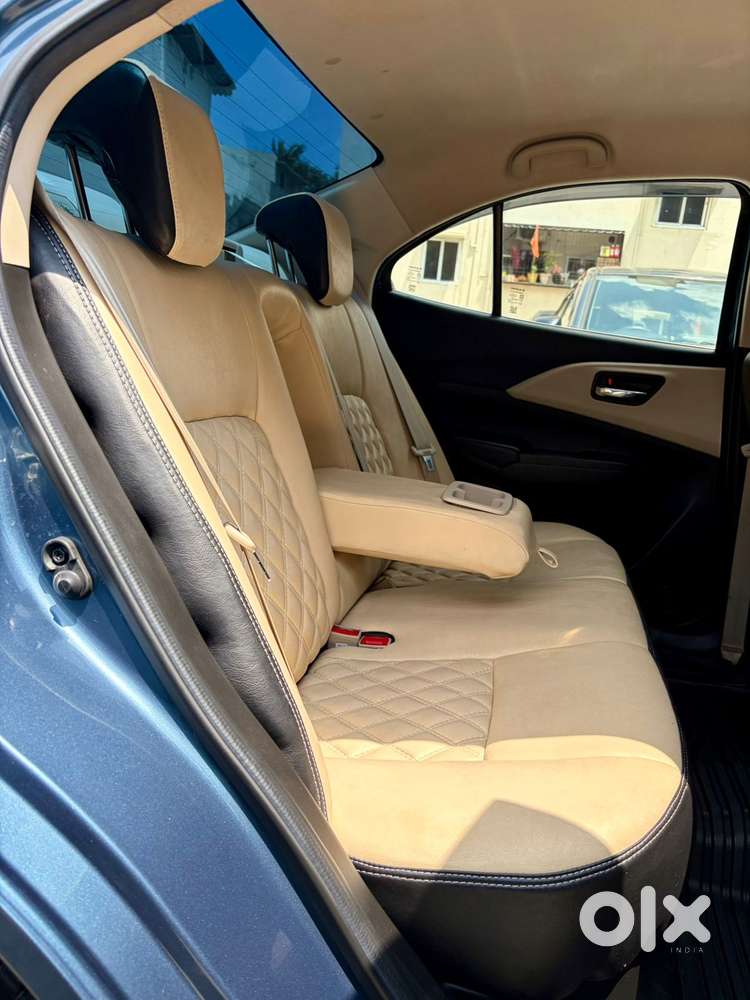 Maruti Suzuki Dzire 1.2 Vxi, 2025, Petrol