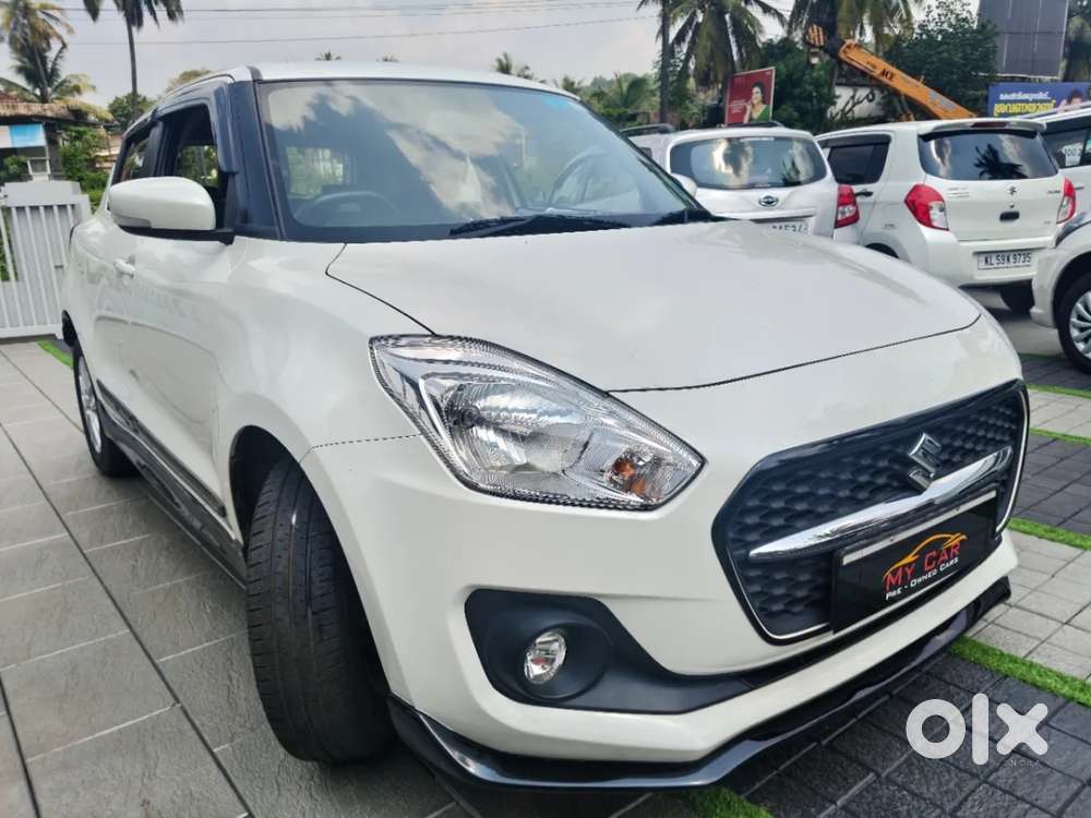 Maruti Suzuki Swift 1.3 Zxi, 2023, Petrol