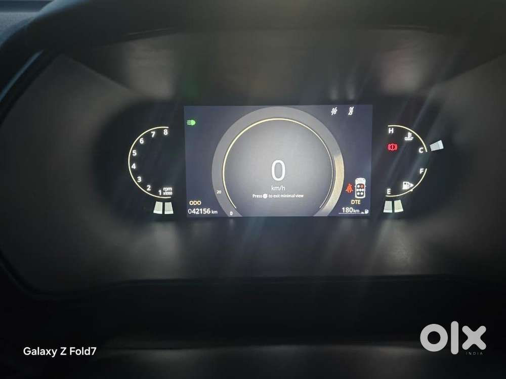 Safari Smart (o) Without Sunroof 2024