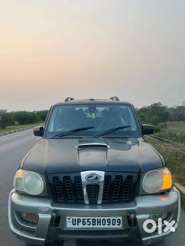 Mahindra Scorpio Classic 2013 Diesel 100000 Km Driven