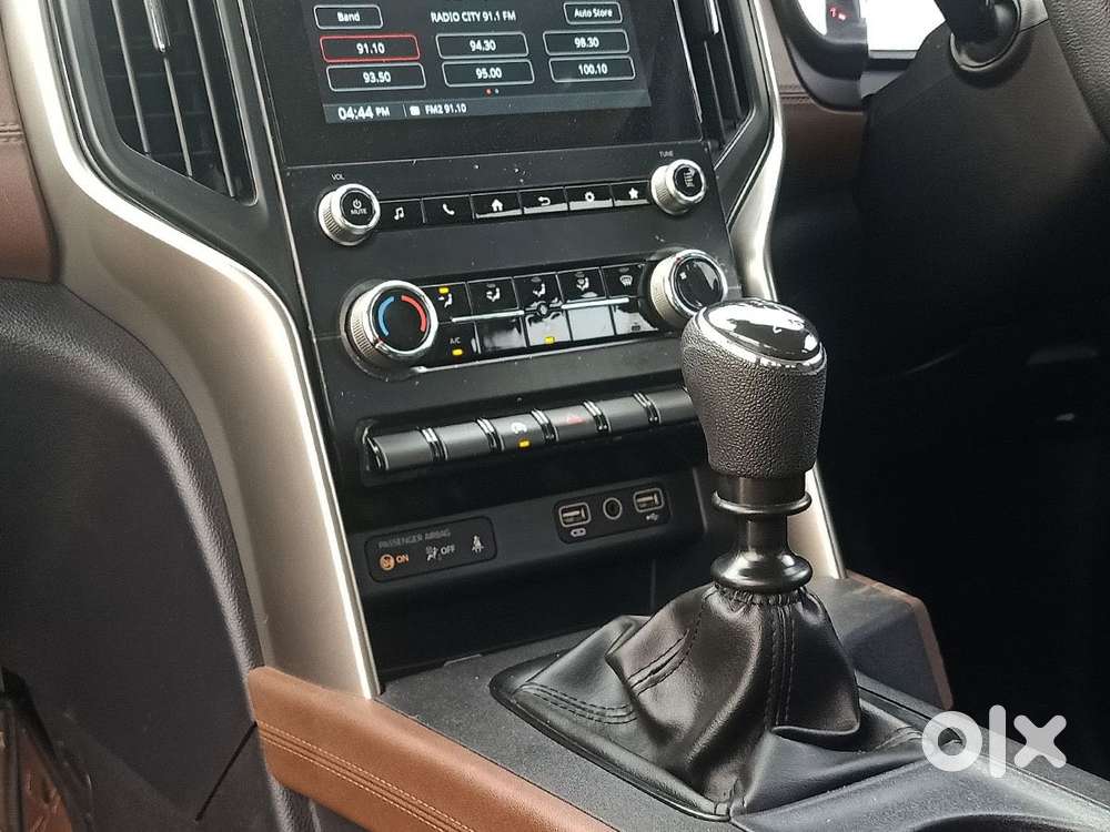 Mahindra Scorpio N Z4 Petrol Mt 7 Str, 2024, Petrol