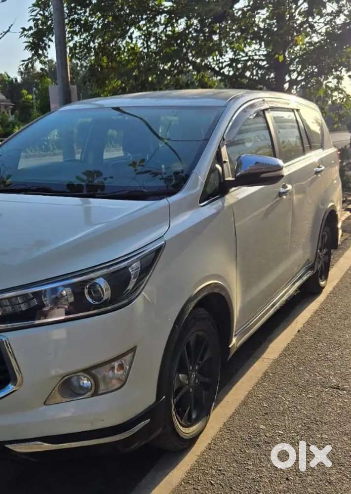 Toyota Innova Crysta 2018 Diesel 99500 Km Driven