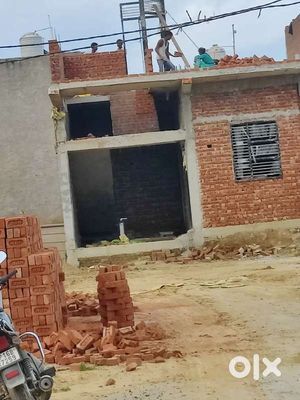 अब अपना घर ग्रेटर नोएडा में