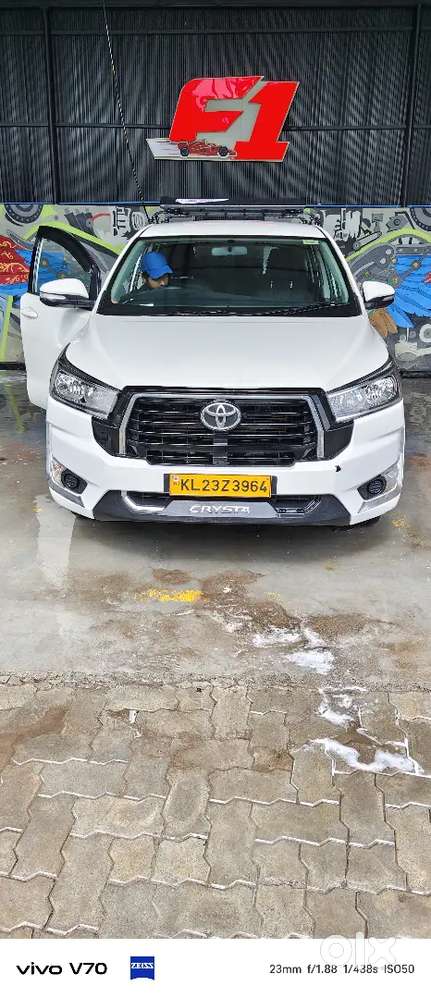 Toyota Innova Crysta 2017