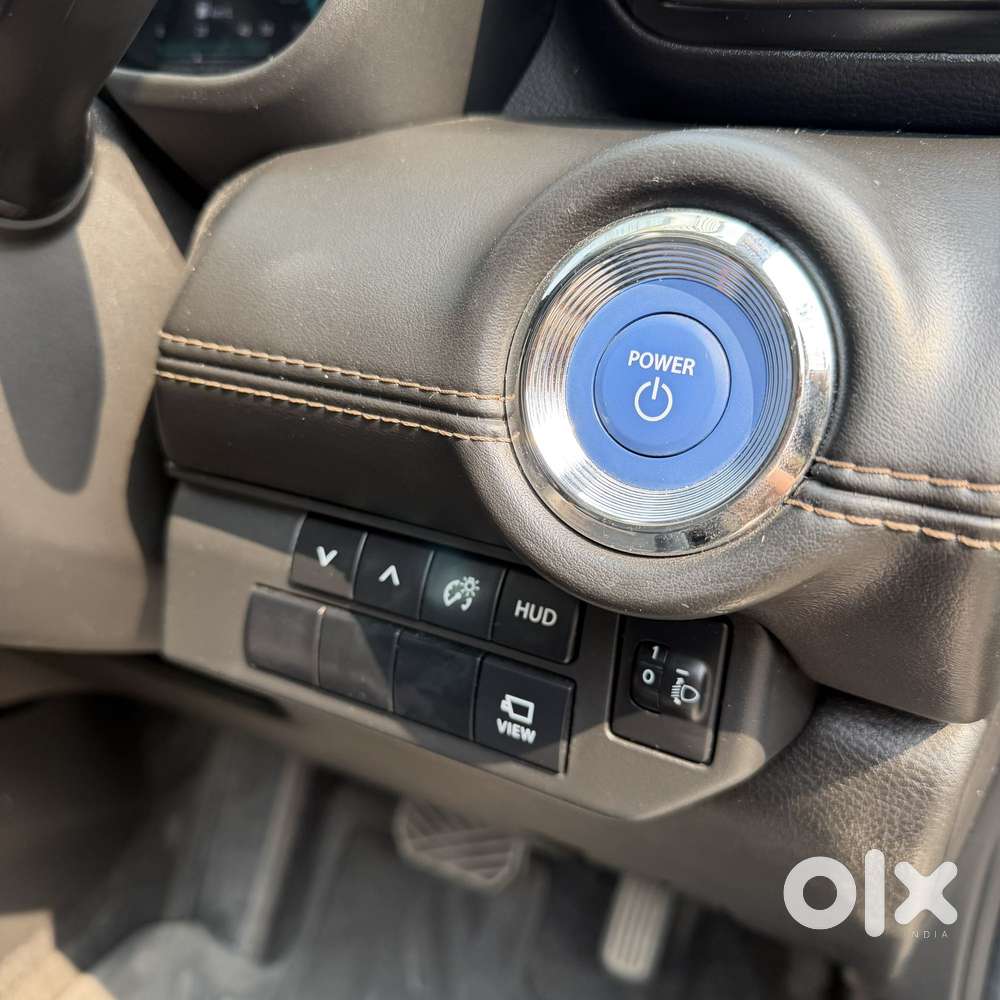 Maruti Suzuki Grand Vitara 1.5 Alpha Plus Intelligent Hybrid Ecvt, 2..