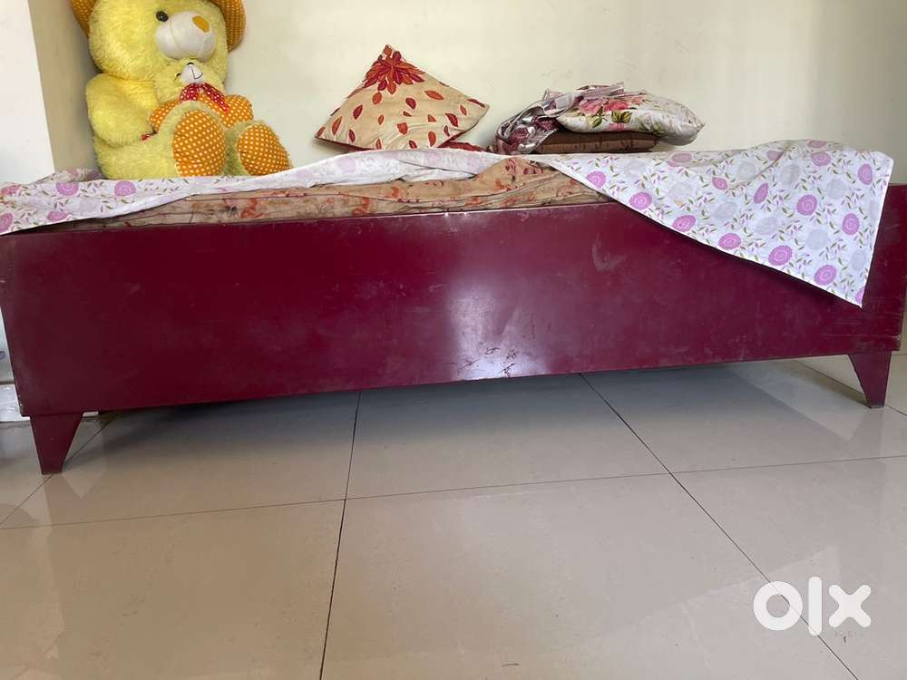 Iron Bed with mosquito net handle