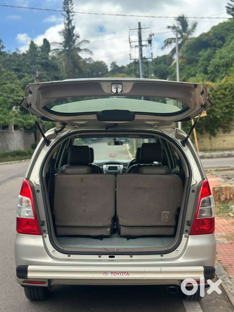 Toyota Innova 2.5 Z Diesel 7 Seater, 2015, Diesel