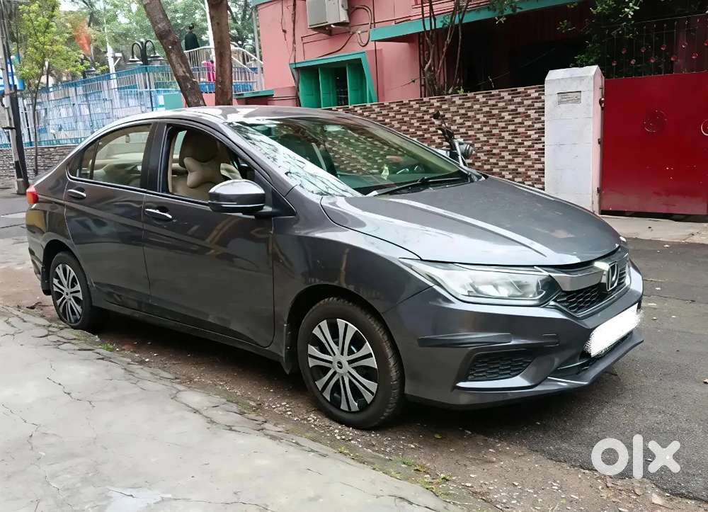 Honda City Sv Mt With Pin To Pin Honda Service Record Maintained.