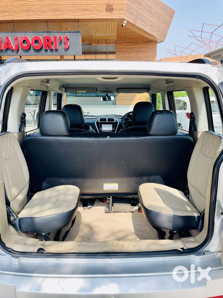 Mahindra Tuv 300 T10, 2019, Diesel