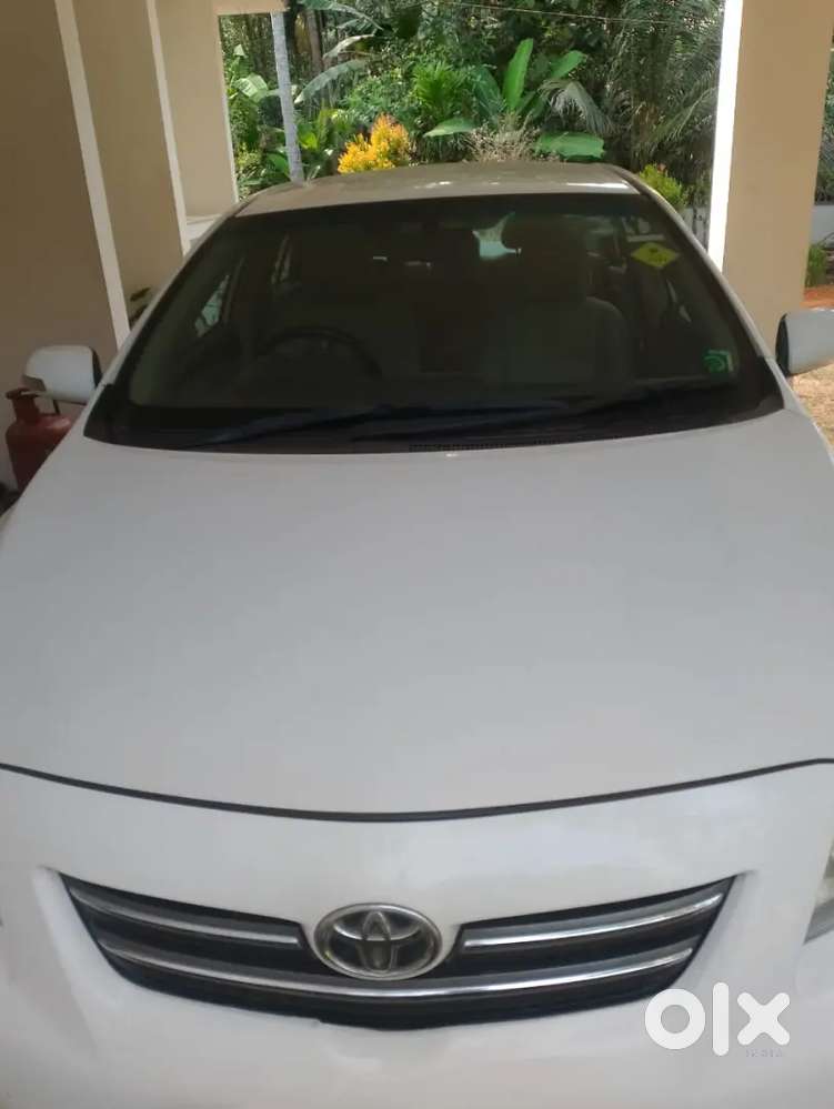 Toyota Corolla Altis 2010