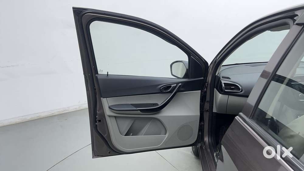 Tata Tiago 1.2 Revotron Xz Wo Alloy, 2019, Petrol