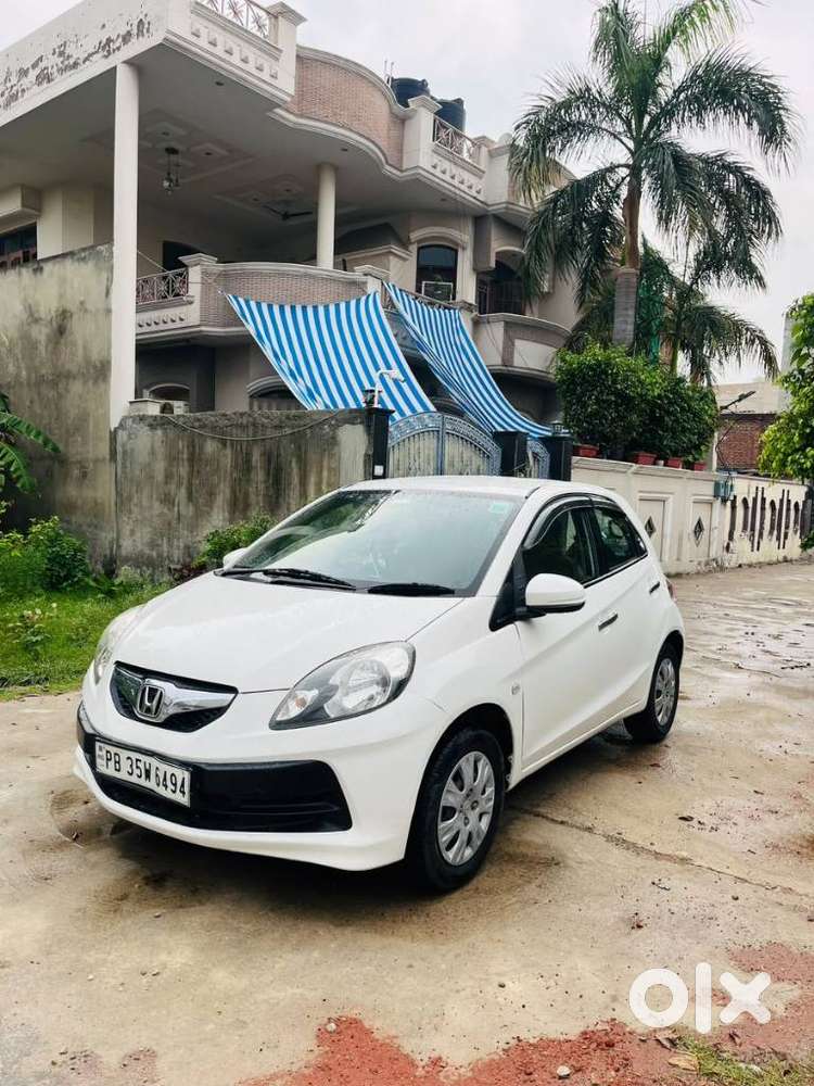 Honda Brio Vx Mt, 2015, Petrol