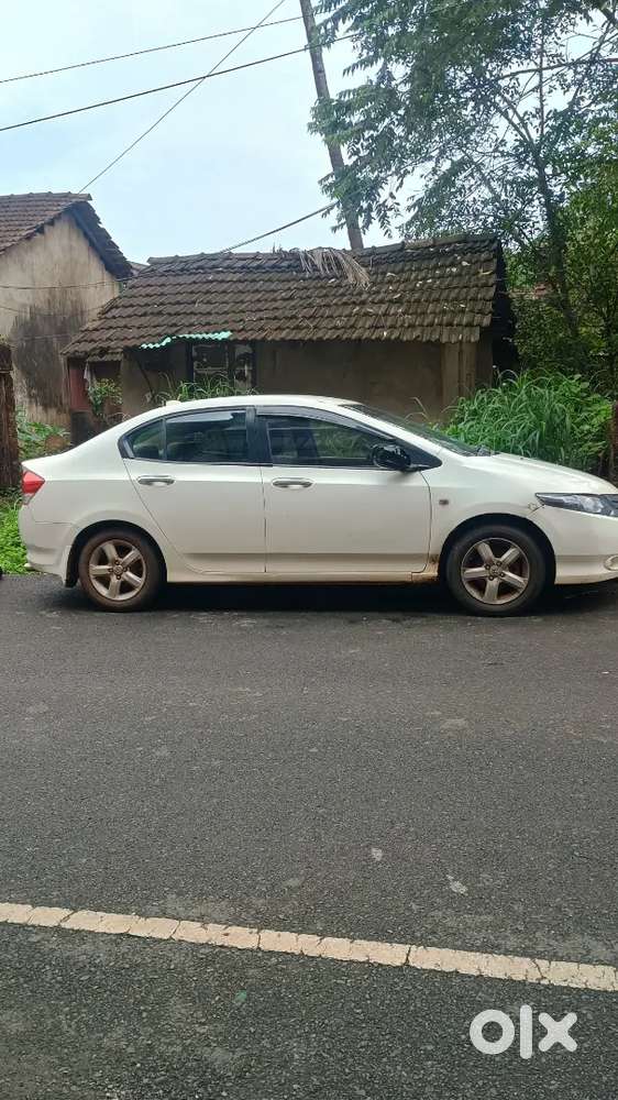 Honda City Petrol 2011 With 90000 Km Driven