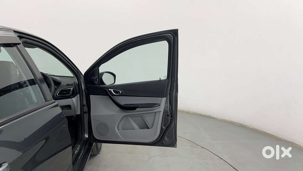 Tata Tiago 1.2 Revotron Xz Plus, 2020, Petrol