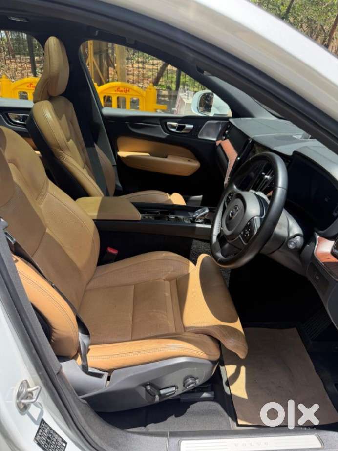 Volvo Xc60 2.0 B5 Ultimate, 2023, Petrol