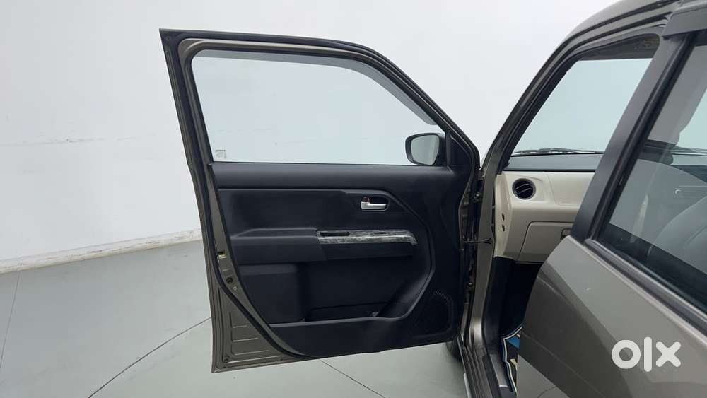 Maruti Suzuki Wagon R 1.0 Vxi (o) Amt, 2019, Petrol