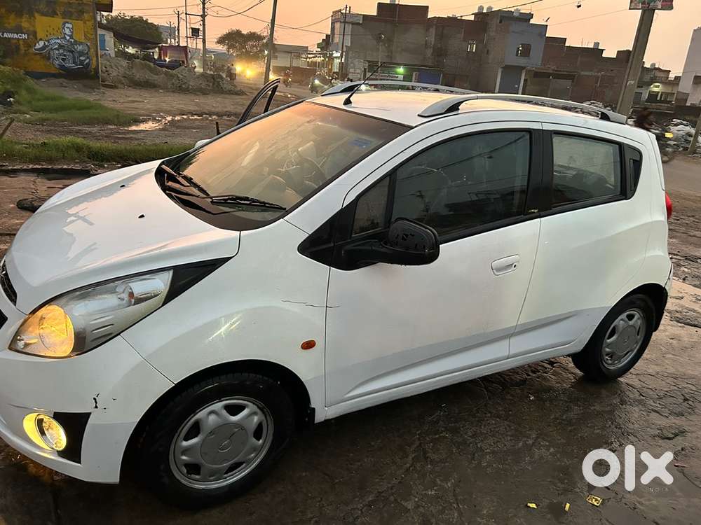 Chevrolet Beat Petrol 2014