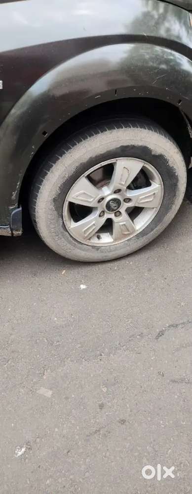 Mahindra Xuv500 2013 Car