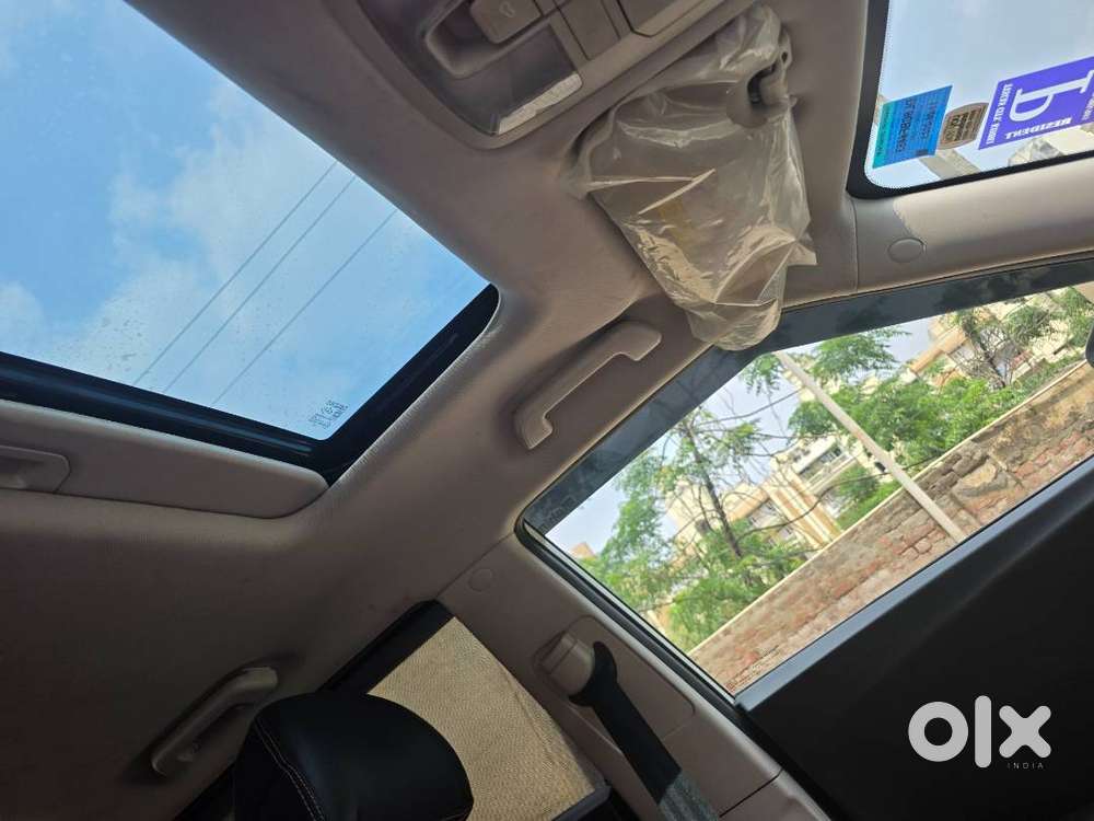 Automatic.  With Sunroof