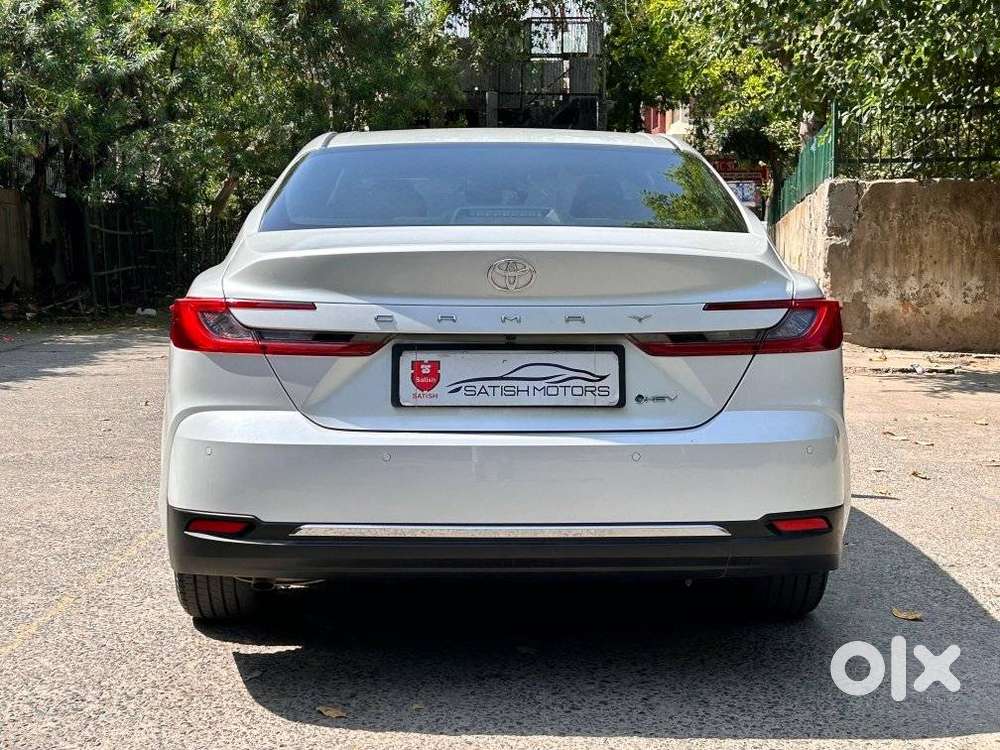 Toyota Camry Hybrid, 2025, Petrol