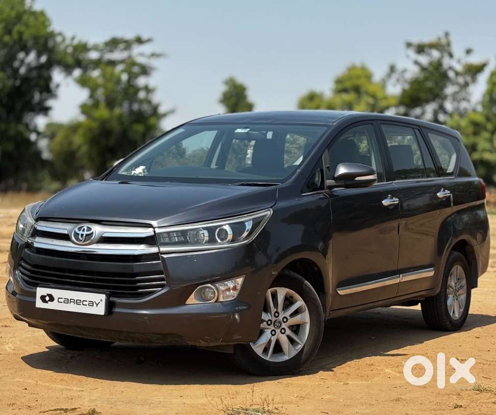 Toyota Innova Crysta 2.4 V, 2016, Diesel