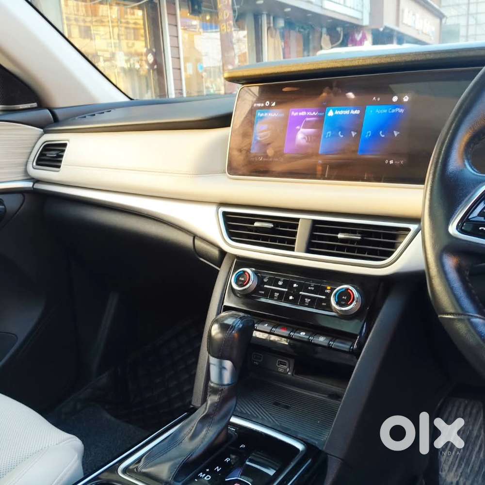 Mahindra Xuv700 2.0 Ax 7 Petrol At Luxury Pack Str, 2024, Petrol