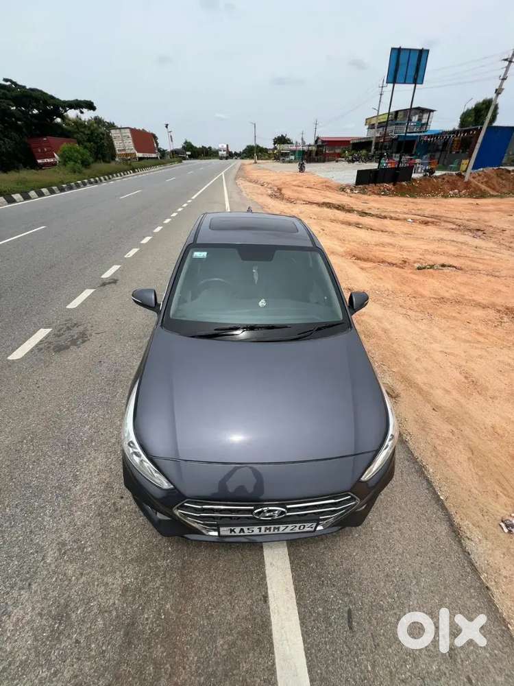 Hyundai Verna 2019 Topend With Sunroof 65900 Km Driven