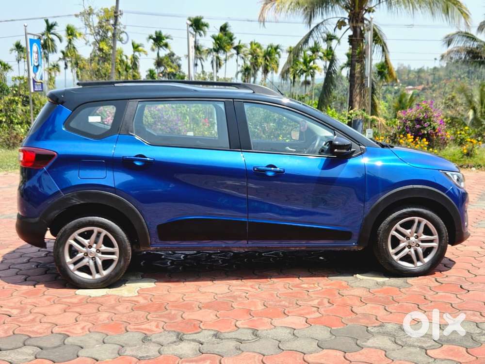 Renault Triber Rxz, 2022, Petrol