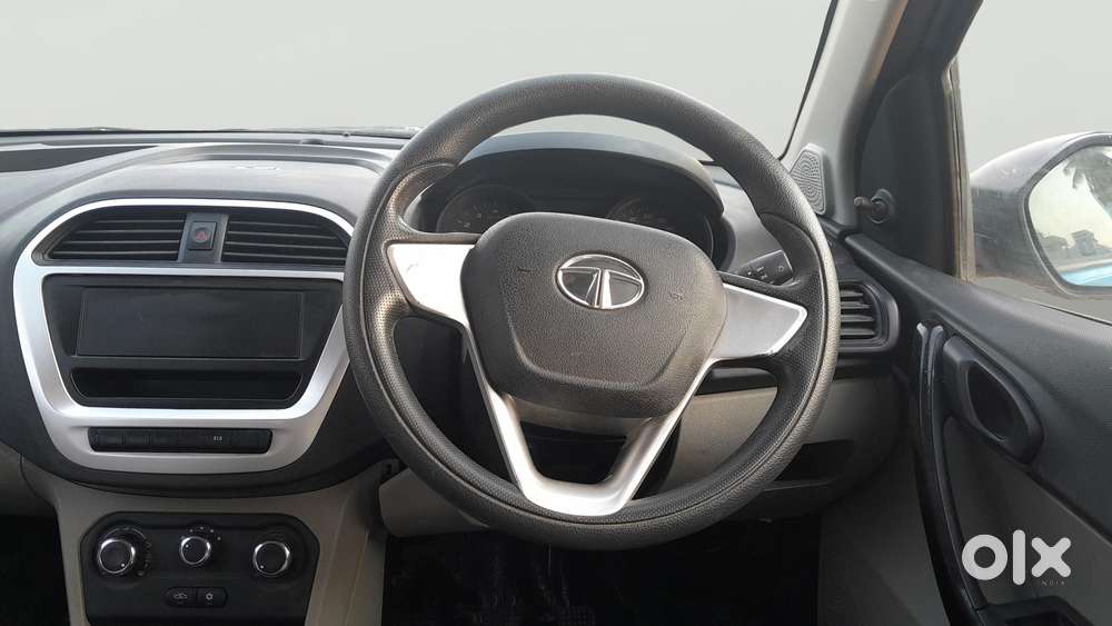 Tata Tiago 1.2 Revotron Xm, 2016, Petrol