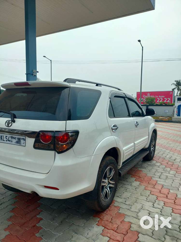 Toyota Fortuner 2013
