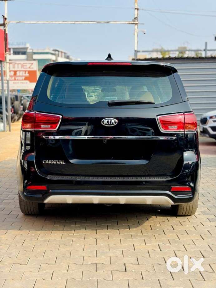 Kia Carnival Premium, 2020, Diesel