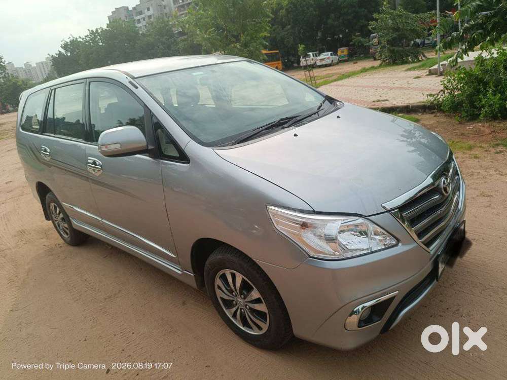 Toyota Innova 2.5 G (diesel) 8 Seater, 2015, Diesel