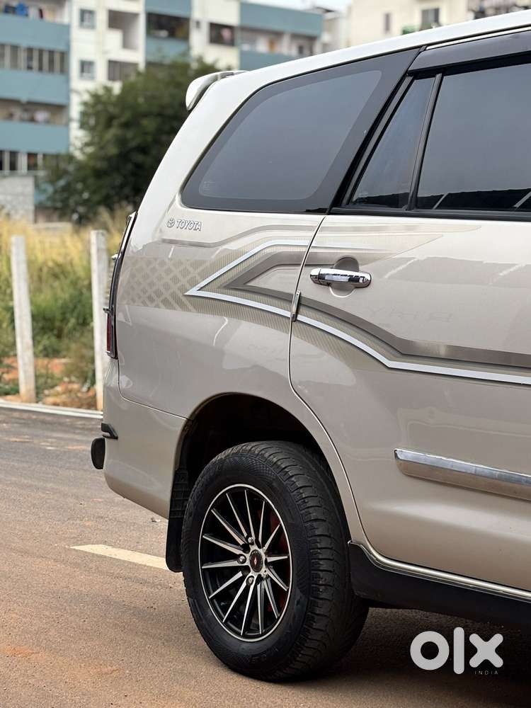 Toyota Innova 2.5 G (diesel) 7 Seater Bs Iv, 2013, Diesel