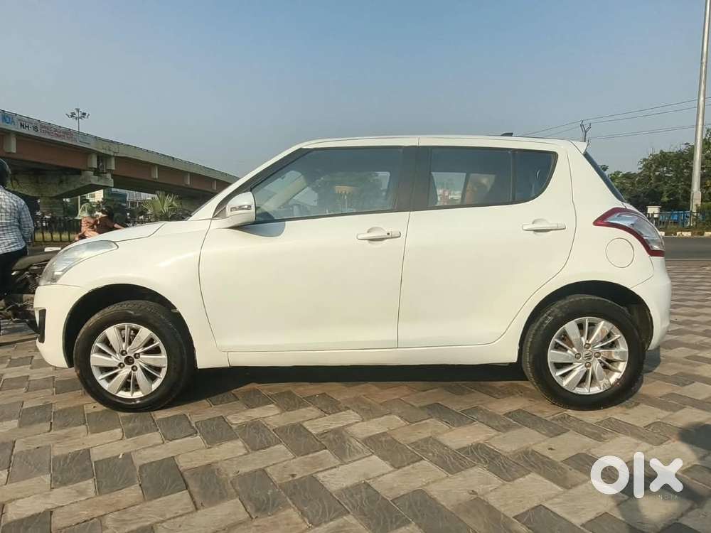 Maruti Suzuki Swift 1.3 Zxi, 2015, Petrol