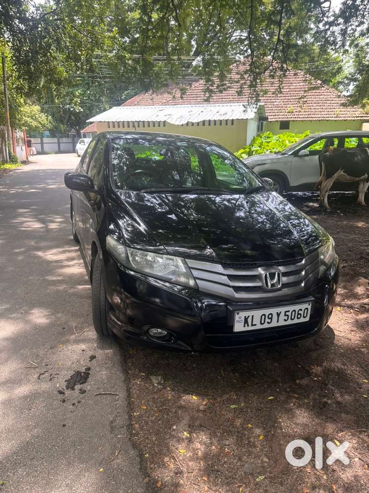 Honda City Zx 2010 Petrol Well Maintained