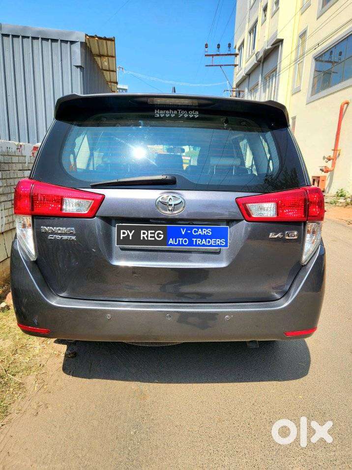 Toyota Innova Crysta 2.4 G Mt 8s, 2018, Diesel