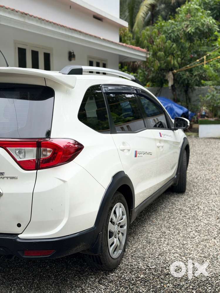 Honda Br-v Petrol Manual 2016