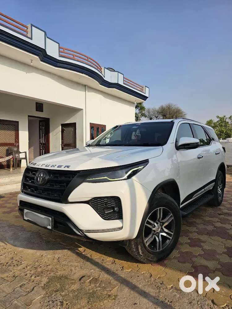 Toyota Fortuner 2021 Diesel 117000 Km Driven