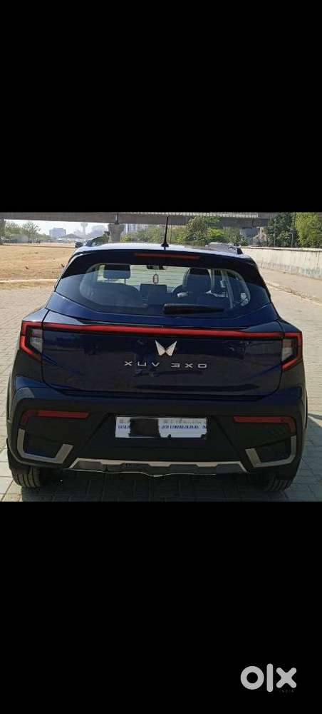 Mahindra Xuv 3xo Ax5l 1.2 Petrol At, 2024, Lpg