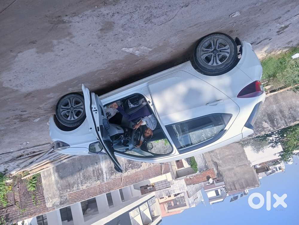 Tata Tiago Petrol 2025