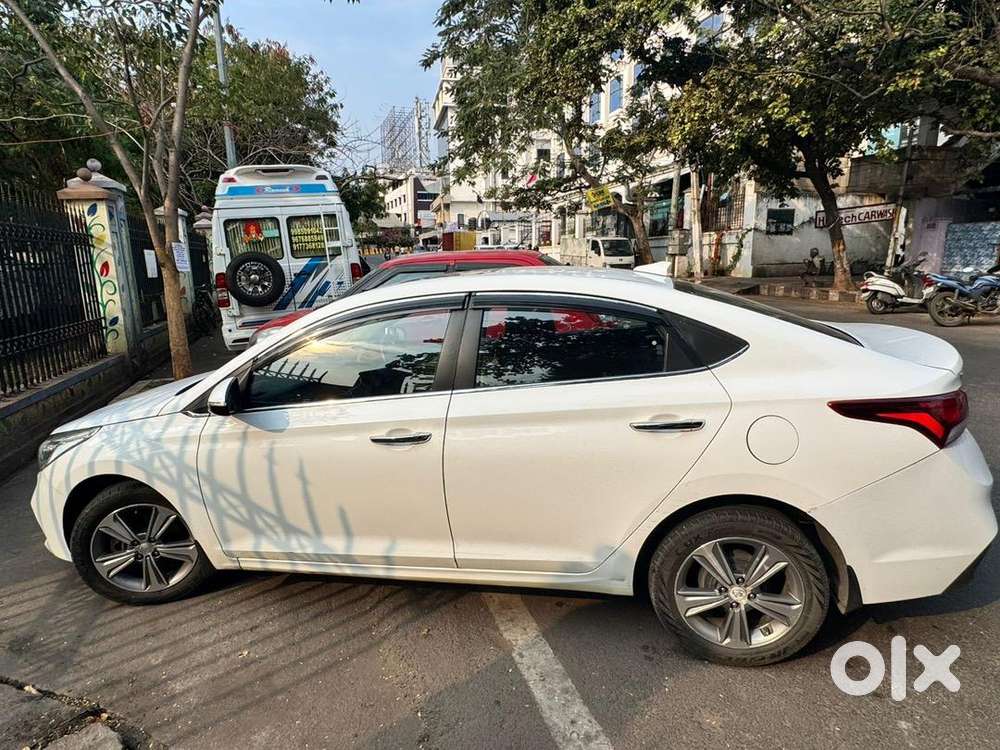 Well Maintaned Doctor Car With Fancy Number
