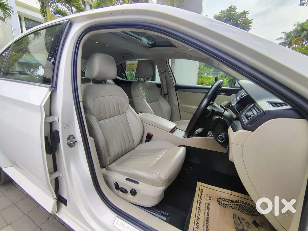 Skoda Superb [ ] 1.8 Style Tsi At, 2016, Petrol