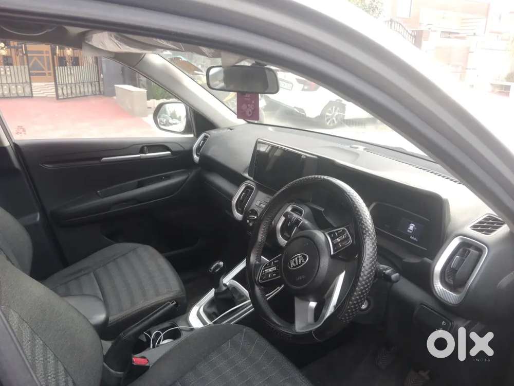 Kia Sonet 2020 Diesel Well Maintained