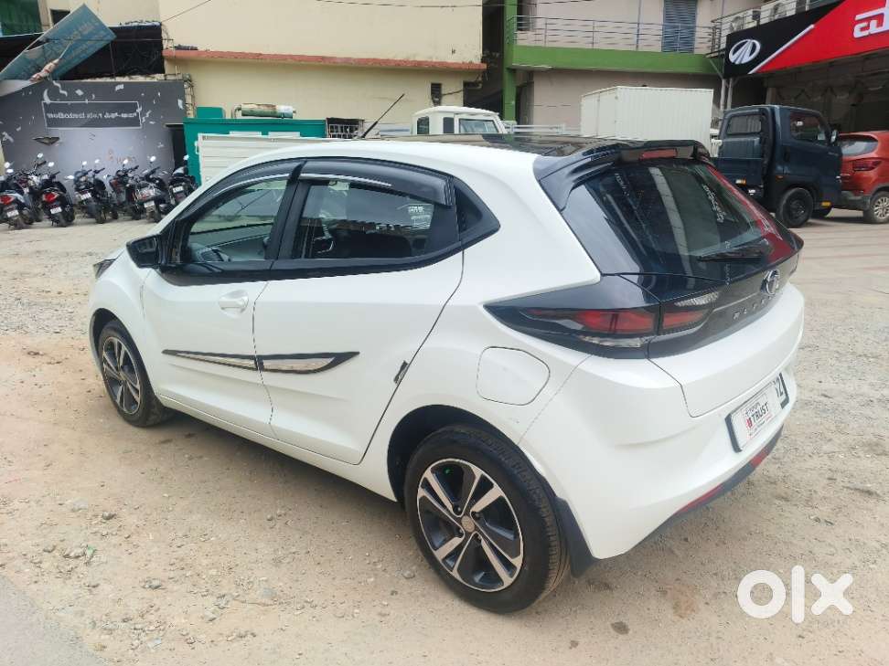 Tata Altroz Xma Plus (s), 2023, Petrol