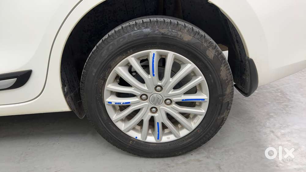 Maruti Suzuki Dzire Zxi Ags, 2023, Petrol