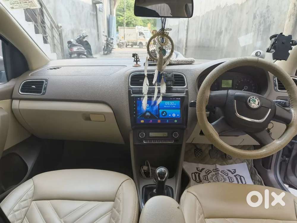 Skoda Rapid 2012 Petrol With Manual Transmission