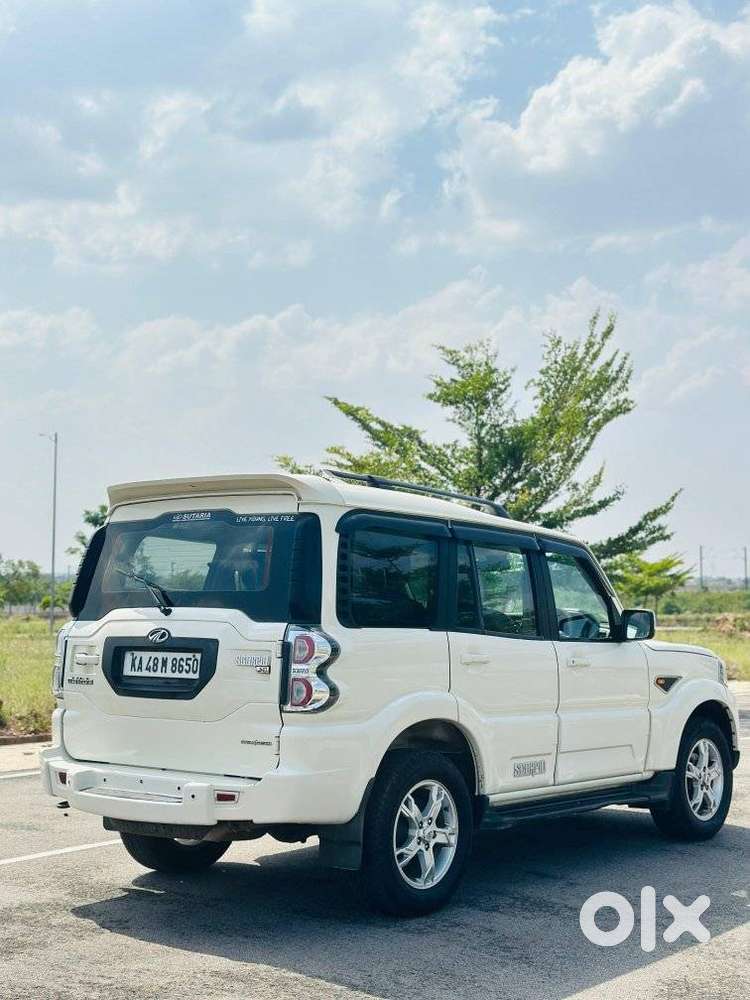 Mahindra Scorpio S10 7 Seater, 2017, Diesel